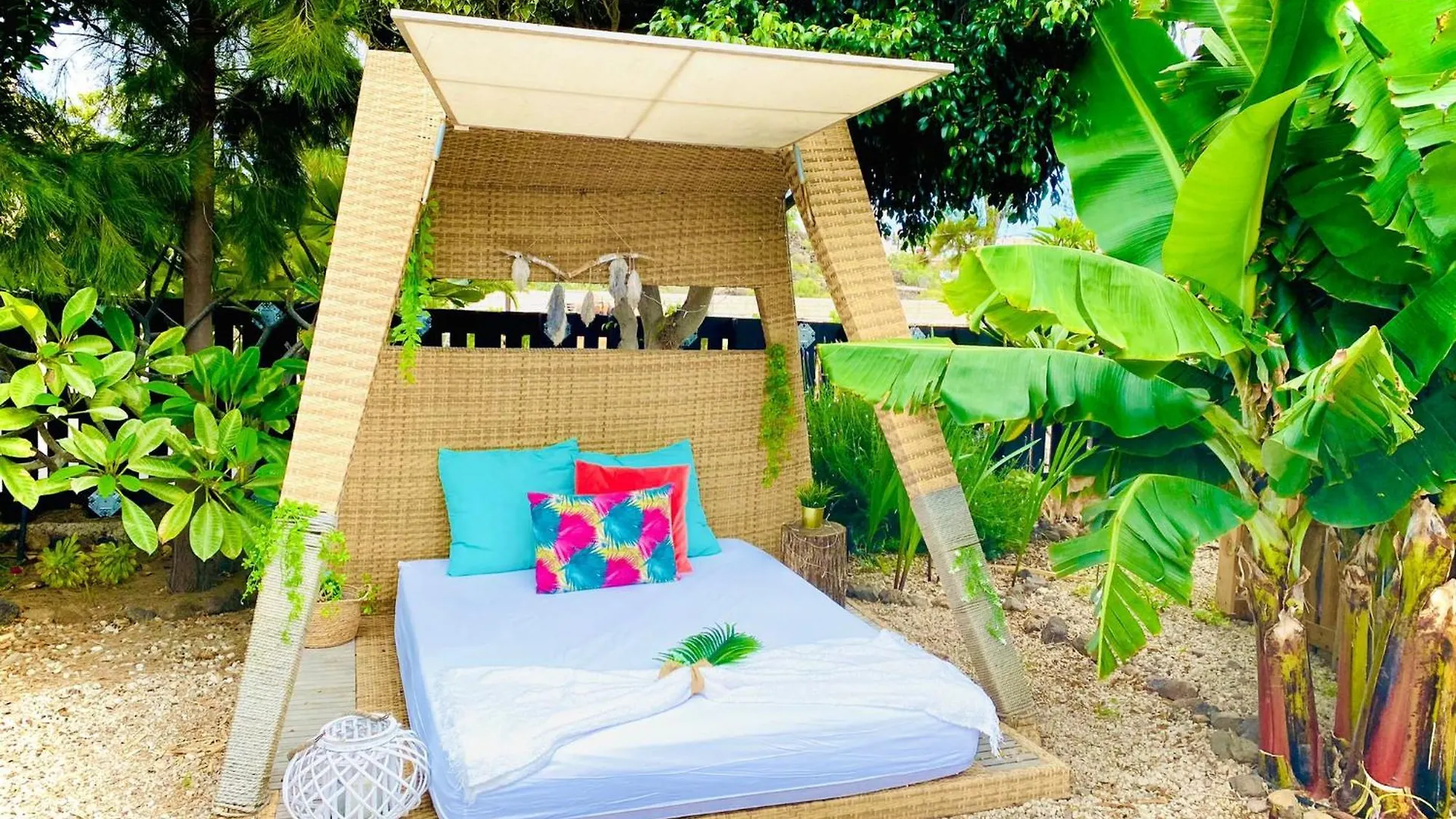 Hotel Privado Serendipia Natural Club Exclusive Buzanada Spain