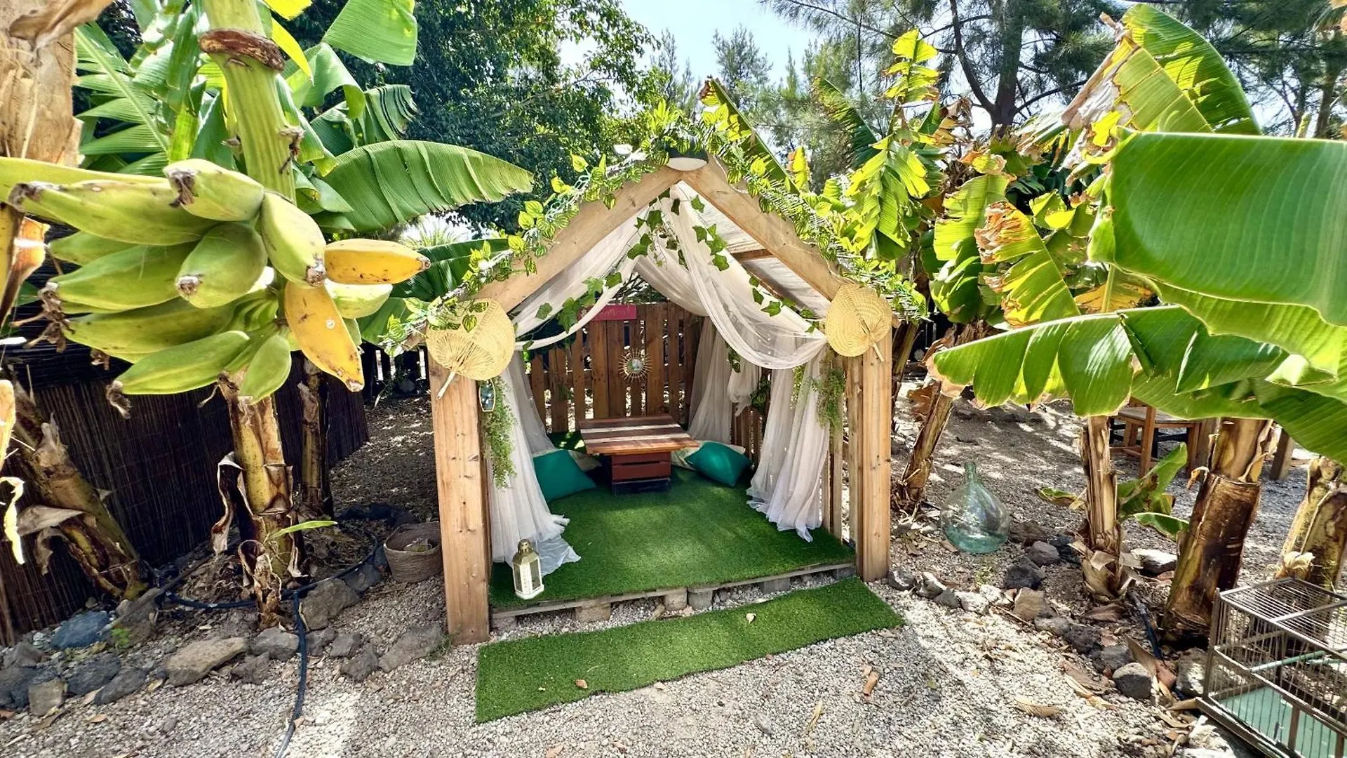 Hotel Privado Serendipia Natural Club Exclusive Buzanada Spain